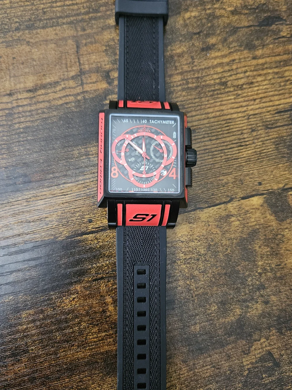 Invictica Sport Square Chronograph Watch - Black & Red